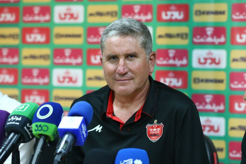 سرمربی تیم فوتبال پرسپولیس؛ همیشه از تیمی مثل پرسپولیس انتظار بُرد می‌رود