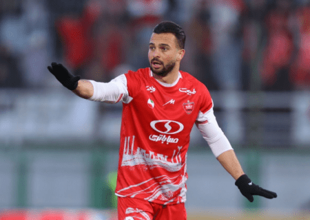 سروش رفیعی؛این پیروزی برابر گل‌گهربه ماندن پرسپولیس در کورس قهرمانی کمک زیادی می کند.