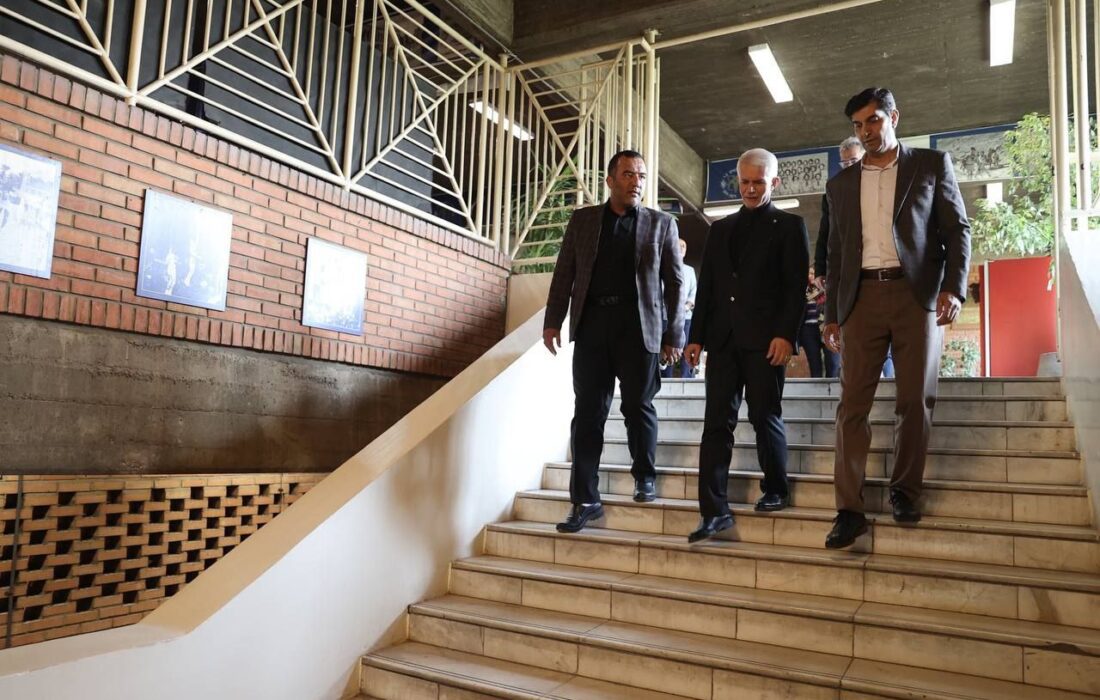 معاون توسعه  وزارت ورزش و جوانان صبح امروز از مجموعه ورزشی آرارات بازدید کرد