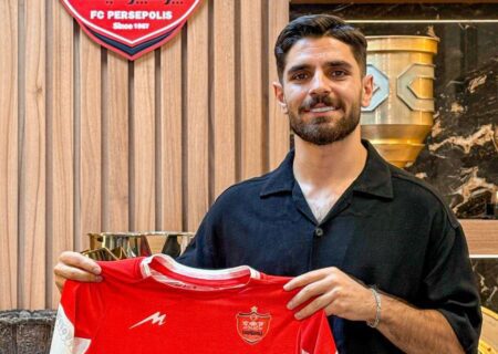 قرارداد محمد عمری با پرسپولیس تمدید شد
