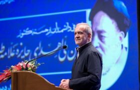 پزشکیان در جمع نخبگان: اهدای جایزه علامه طباطبایی به ۲۰ دانشمند برگزیده کشور