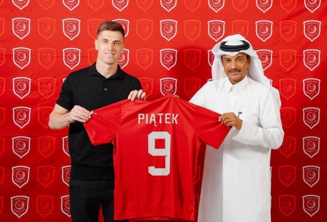 بمب نقل و انتقالات در قطر؛ مهاجم سابق میلان حریف سپاهان شد