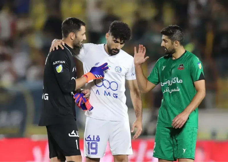 نه می‌برند، نه می‌بازند، فقط مساوی می‌کنند؛ آمار جادویی شمس آذر در ایران و آسیا!