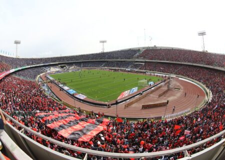 ثابت قدم خبر داد: چمن ورزشگاه آزادی هیبریدی می‌شود
