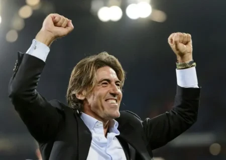 ساپینتو در کلاس توجیهی قبل از بازگشت!