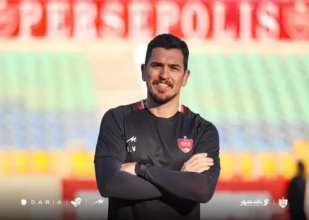 جولیانو والیم، مربی جدید پرسپولیس، وارد تهران شد و در تست‌های پزشکی شرکت کرد