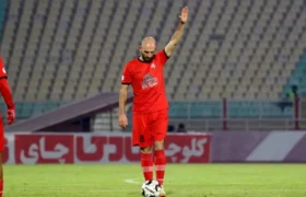 کابوس ناتمام ایگور پوستونسکی؛ خروج با برانکارد تنها ۱۸ دقیقه پس از بازگشت!