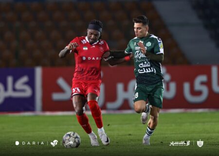 پرسپولیس با فرصت طلبی بیفوما، صدرنشین موقت شد؛ ۱۳ امتیاز از ۱۵ امتیاز ممکن برای اوسمار!