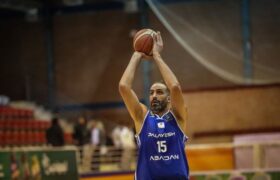 جنجال کاپیتان گرگان علیه حامد حدادی؛ از توهین لفظی تا درخواست کنایه‌آمیز تعویض!