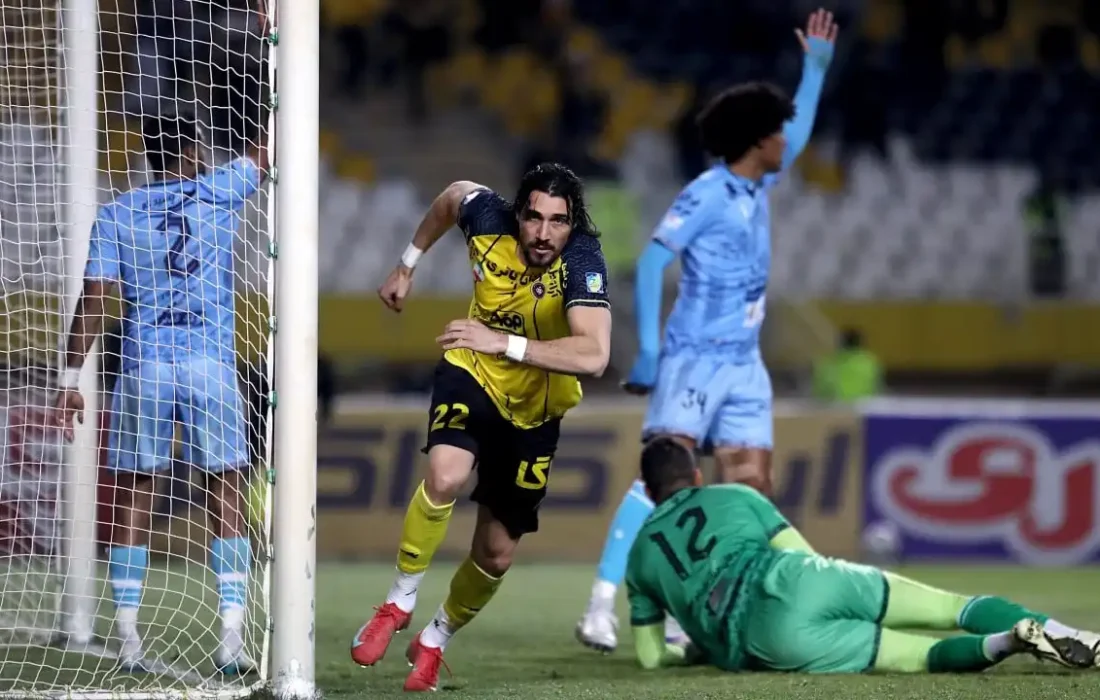 برددراماتیک در آخرین ثانیه‌ها؛ سپاهان با شلیک کریولی قهرمان نیم‌فصل شد