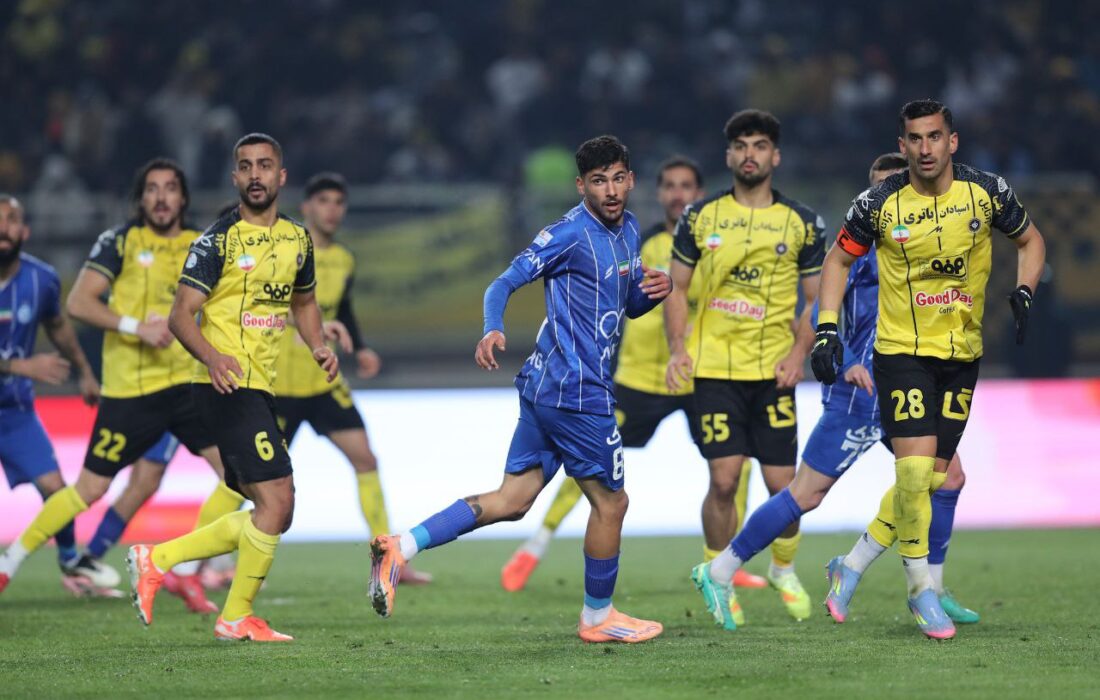 شبی که استقلال به کورس قهرمانی بازگشت؛ فتح اصفهان با نقشه ساپینتو!