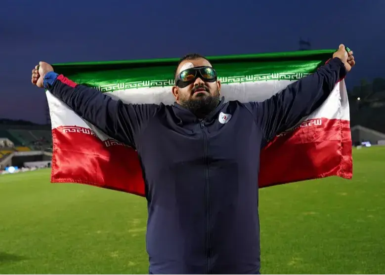 امیرحسین علیپور قهرمان پارالمپیک پاریس در حملات رژیم صهیونیستی به خرمآباد، مصدوم شد.