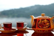 در گرمای تابستان چای بخوریم یا نه؟ پاسخ علمی به یک باور قدیمی